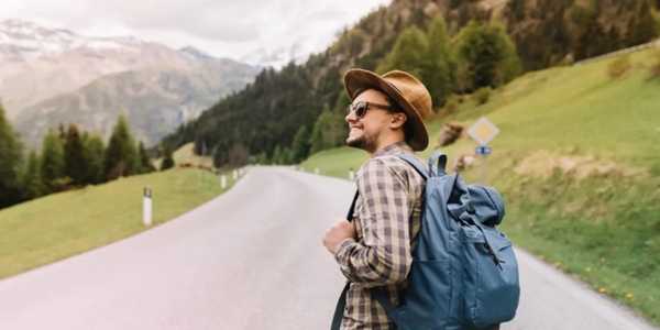 How To Stay Safe While Traveling Solo? 12 Tips And Tricks